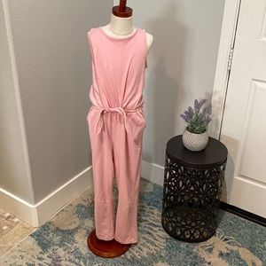 Adorable jumper with pockets